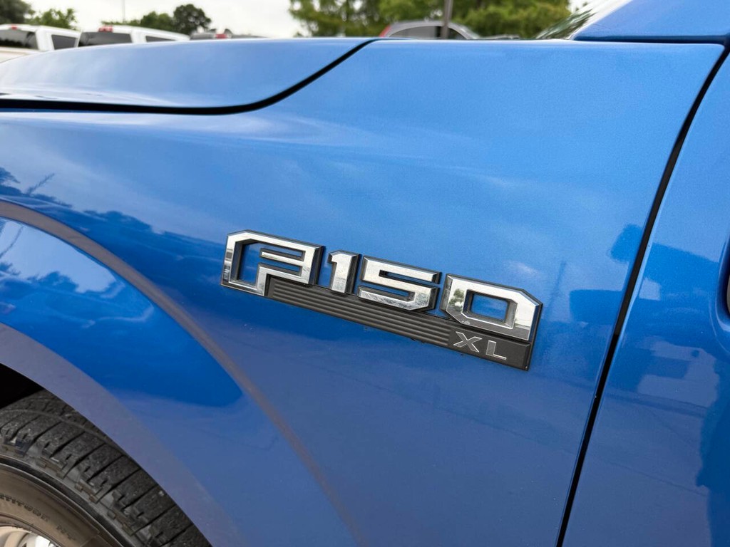 Ford F-150 Vehicle Full-screen Gallery Image 30