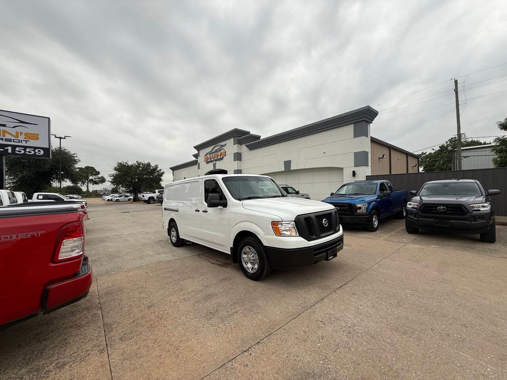 Nissan NV Cargo Vehicle Full-screen Gallery Image 27
