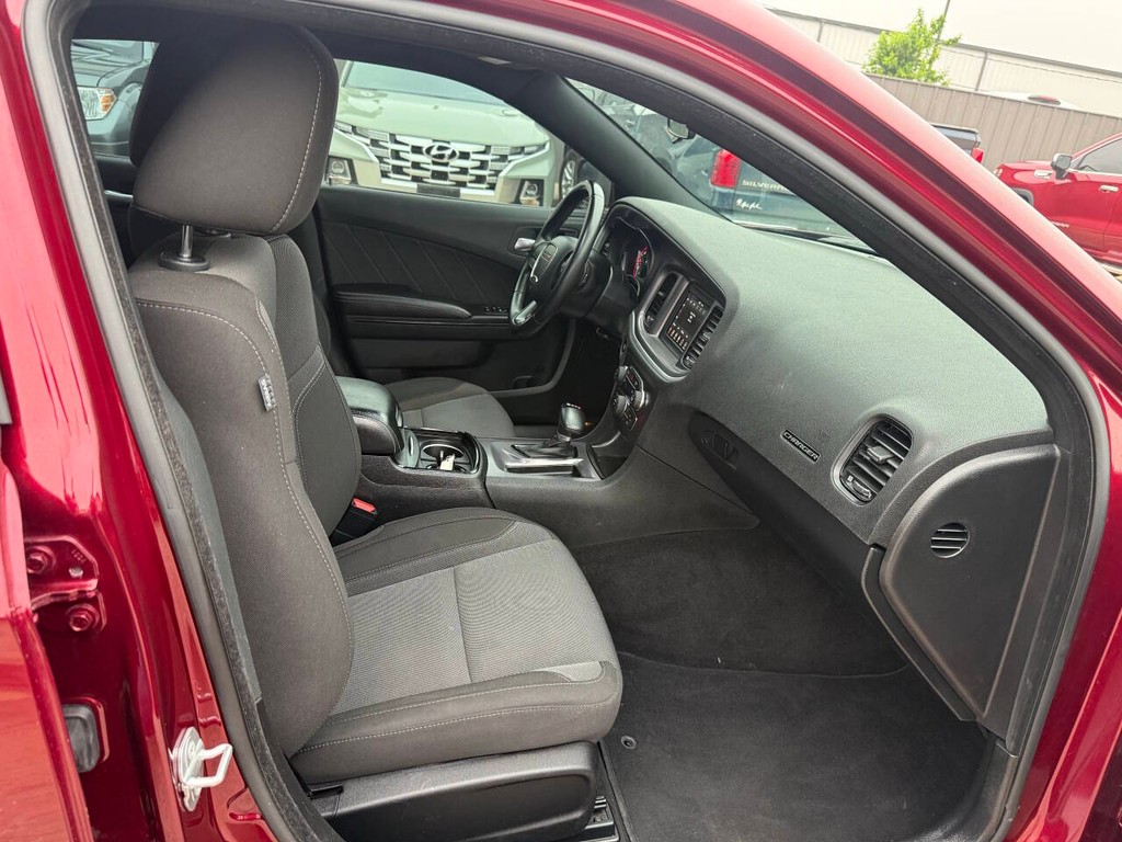 Dodge Charger Vehicle Full-screen Gallery Image 10