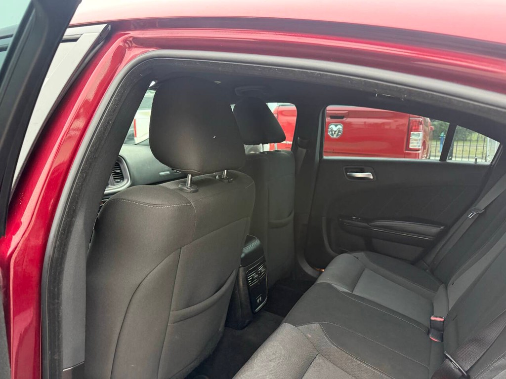 Dodge Charger Vehicle Full-screen Gallery Image 12