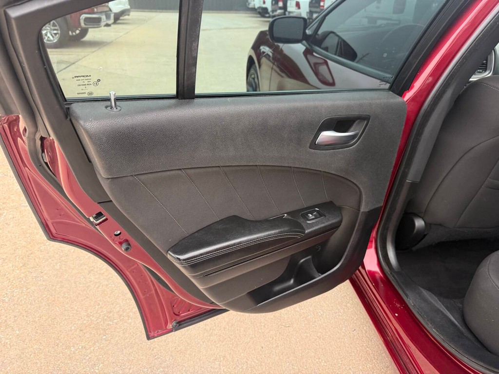 Dodge Charger Vehicle Full-screen Gallery Image 14
