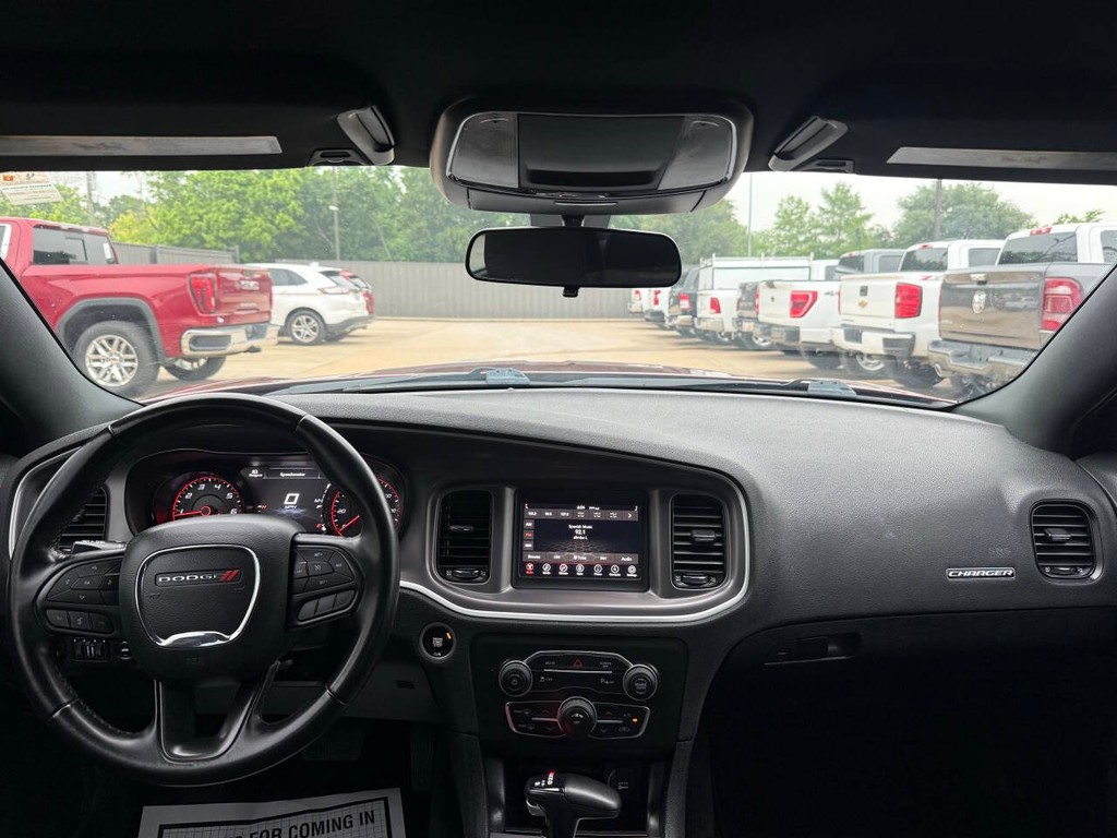 Dodge Charger Vehicle Full-screen Gallery Image 17