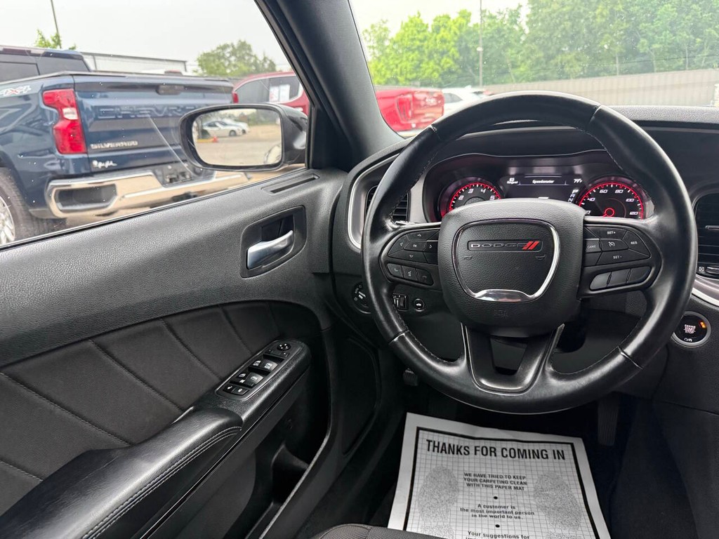 Dodge Charger Vehicle Full-screen Gallery Image 19