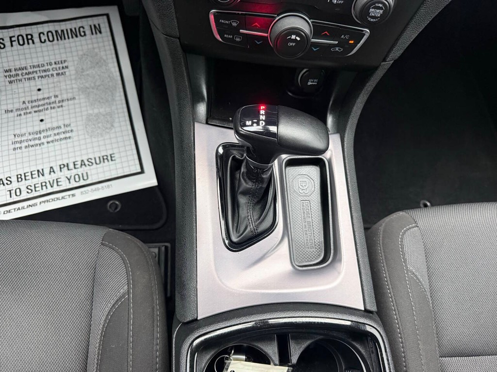 Dodge Charger Vehicle Full-screen Gallery Image 28