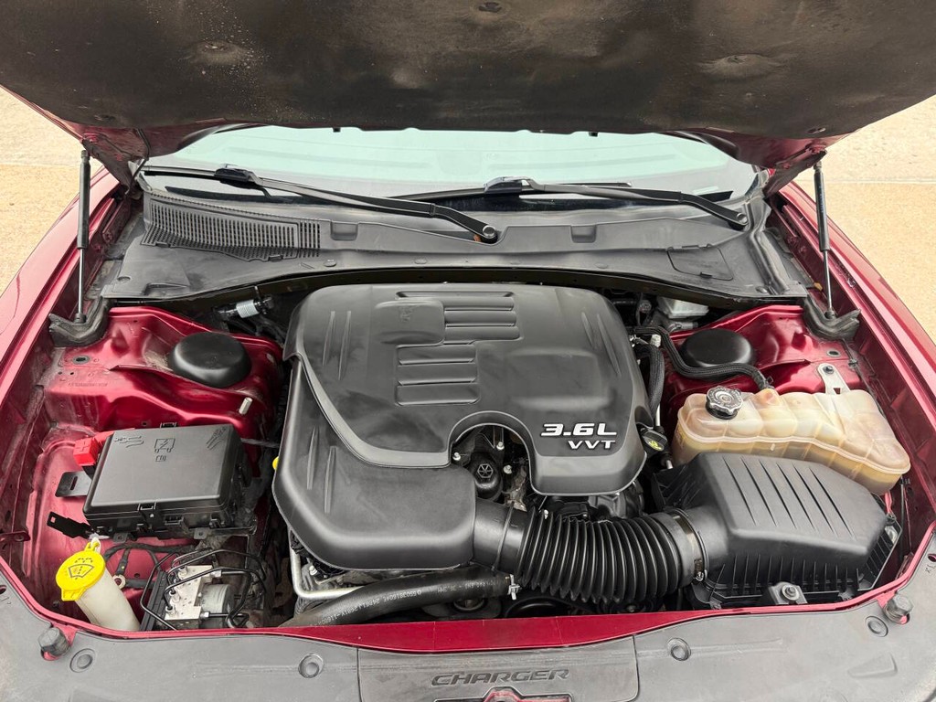 Dodge Charger Vehicle Full-screen Gallery Image 34