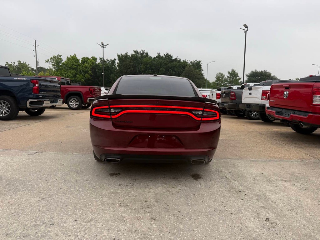Dodge Charger Vehicle Full-screen Gallery Image 38