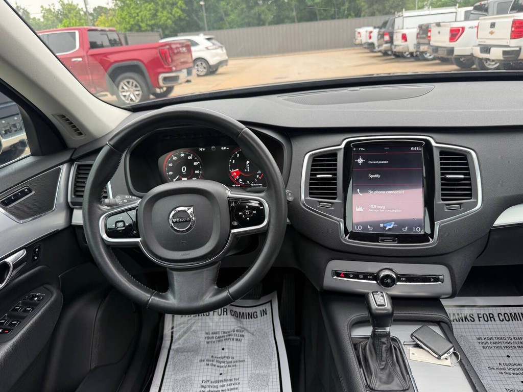 Volvo XC90 Vehicle Full-screen Gallery Image 21