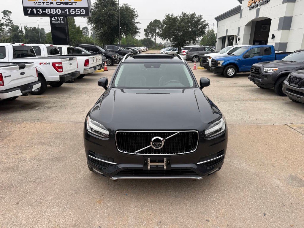 Volvo XC90 Vehicle Full-screen Gallery Image 39