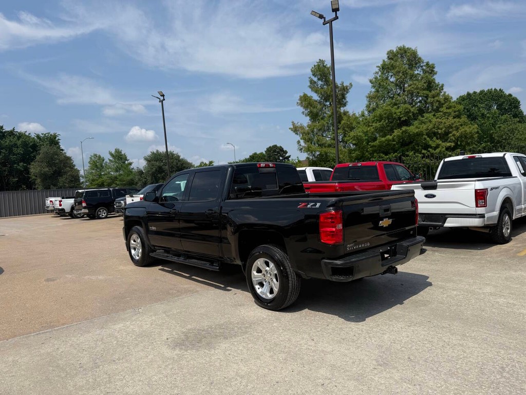Chevrolet Silverado 1500 Vehicle Full-screen Gallery Image 04