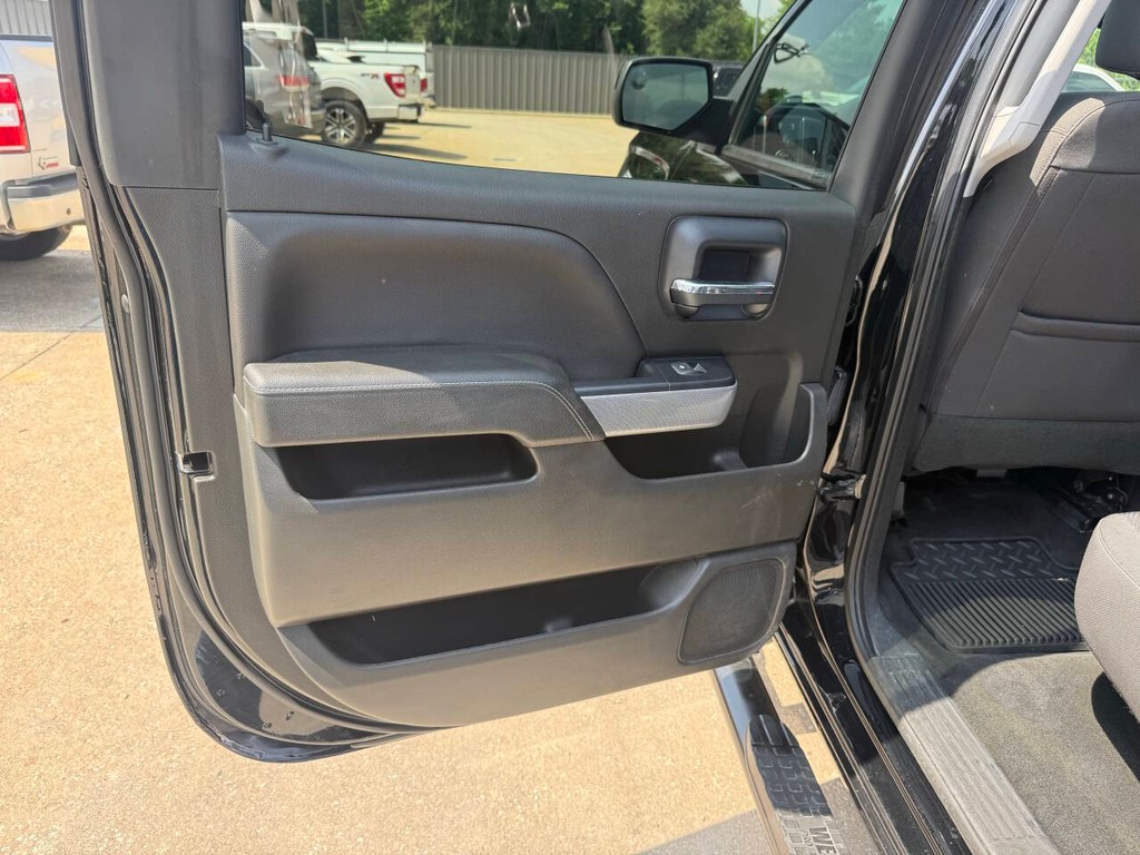 Chevrolet Silverado 1500 Vehicle Full-screen Gallery Image 14