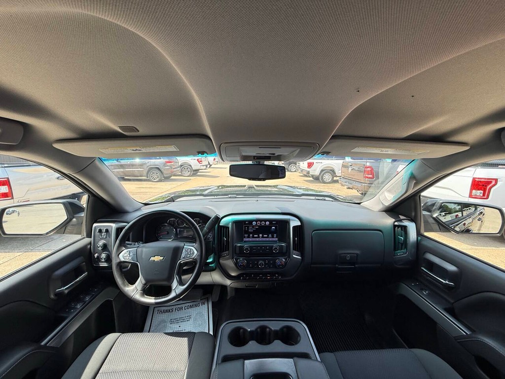 Chevrolet Silverado 1500 Vehicle Full-screen Gallery Image 18