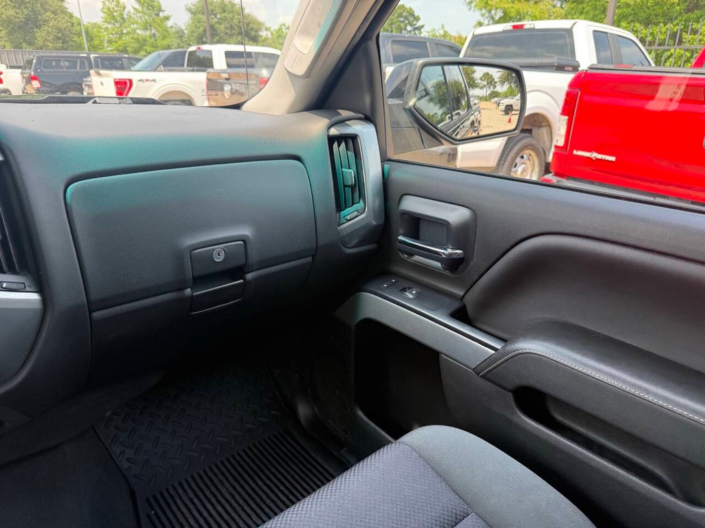 Chevrolet Silverado 1500 Vehicle Full-screen Gallery Image 20