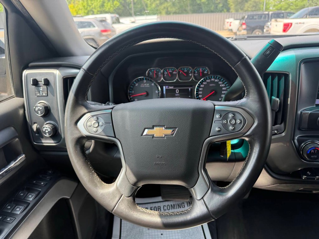 Chevrolet Silverado 1500 Vehicle Full-screen Gallery Image 22