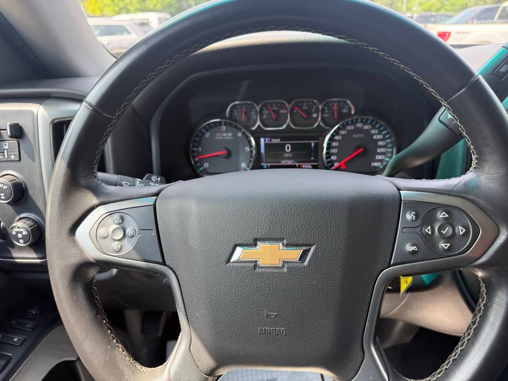 Chevrolet Silverado 1500 Vehicle Full-screen Gallery Image 23