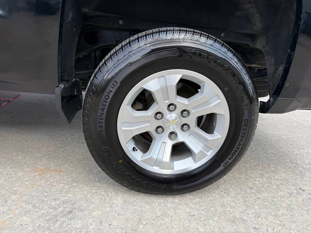 Chevrolet Silverado 1500 Vehicle Full-screen Gallery Image 35