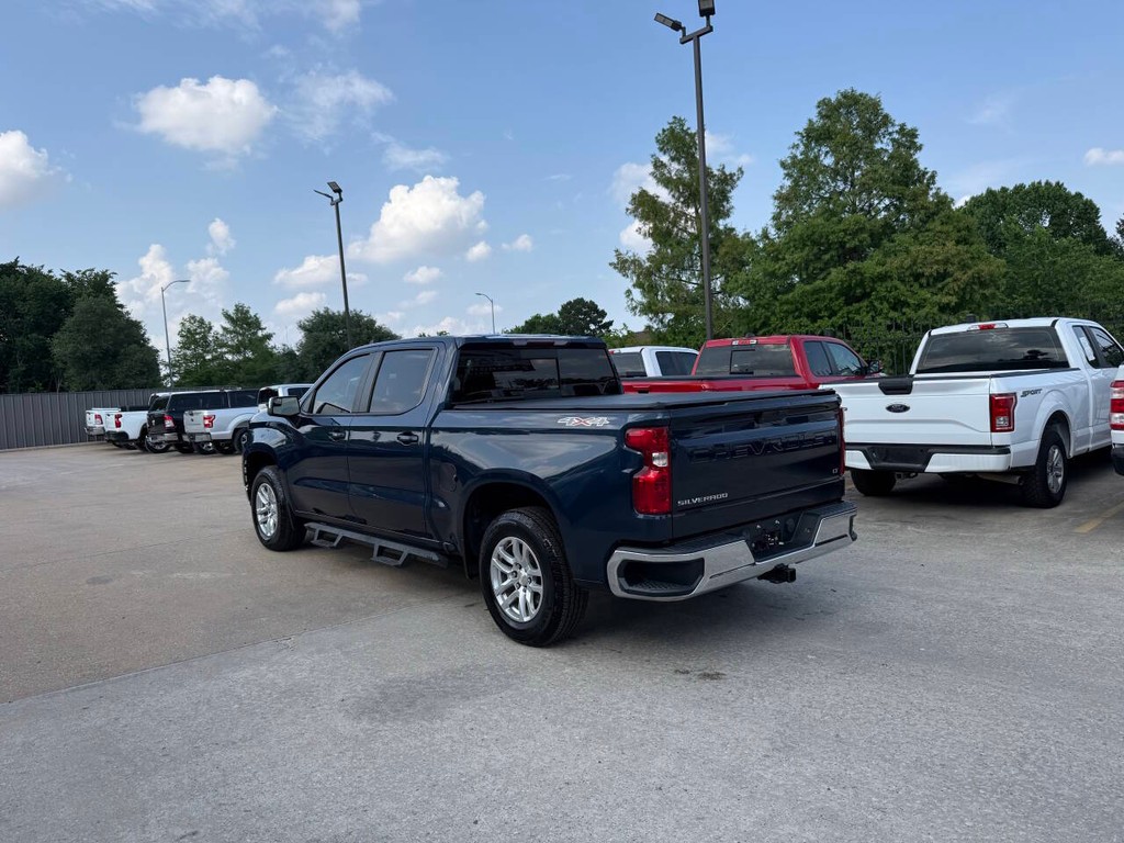 Chevrolet Silverado 1500 Vehicle Full-screen Gallery Image 04