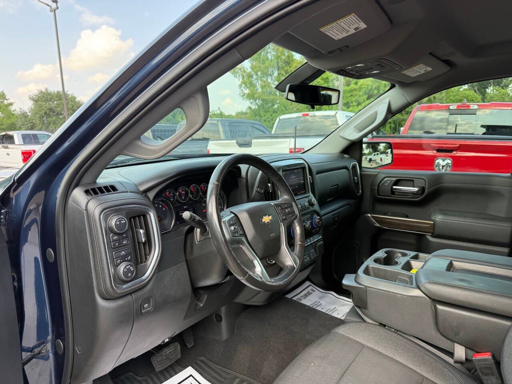 Chevrolet Silverado 1500 Vehicle Full-screen Gallery Image 06
