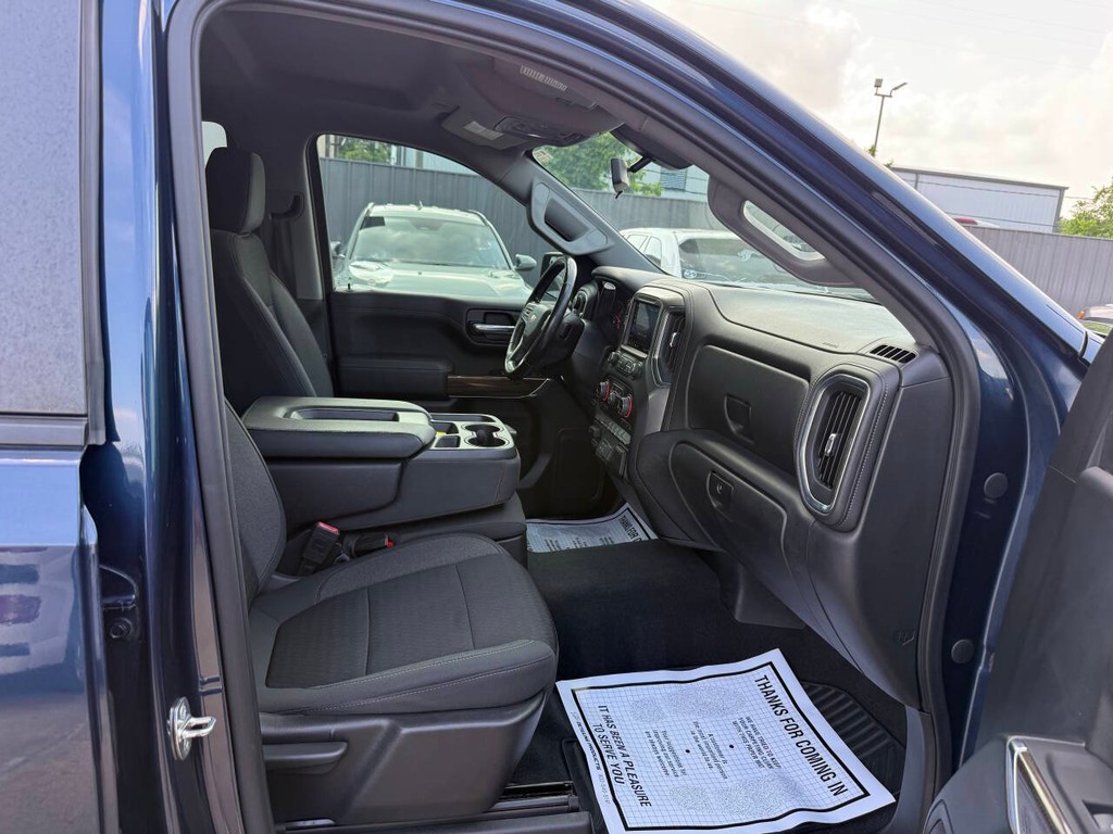 Chevrolet Silverado 1500 Vehicle Full-screen Gallery Image 10