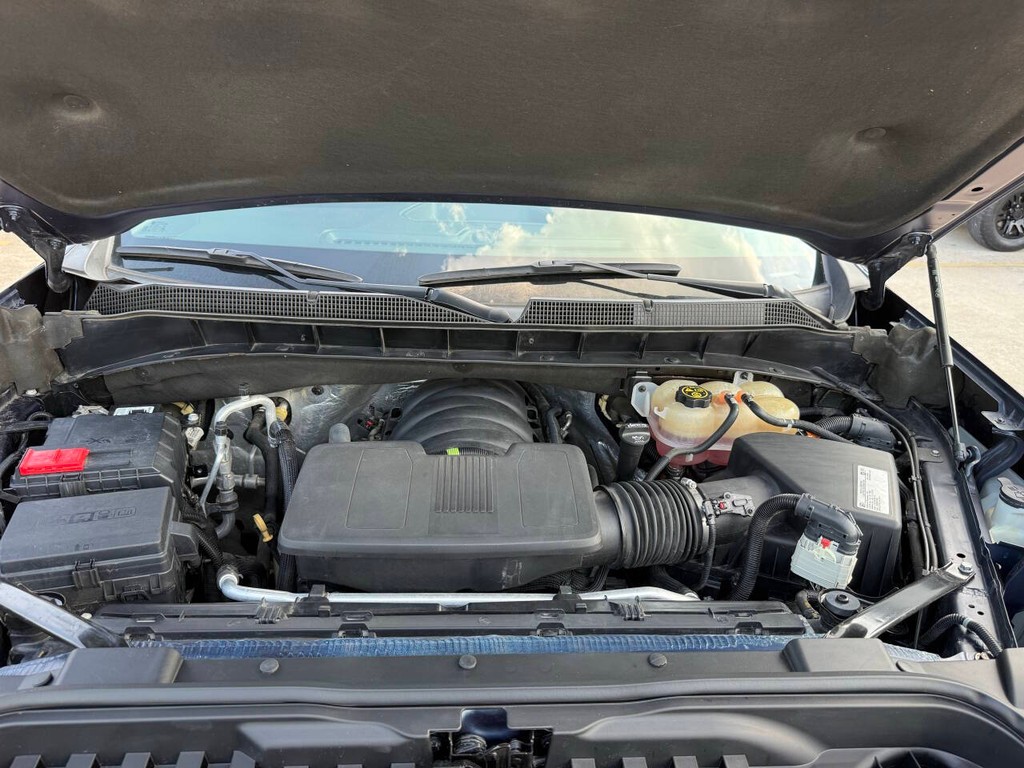 Chevrolet Silverado 1500 Vehicle Full-screen Gallery Image 34