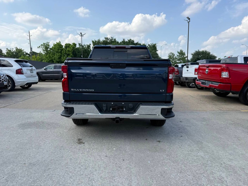 Chevrolet Silverado 1500 Vehicle Full-screen Gallery Image 38