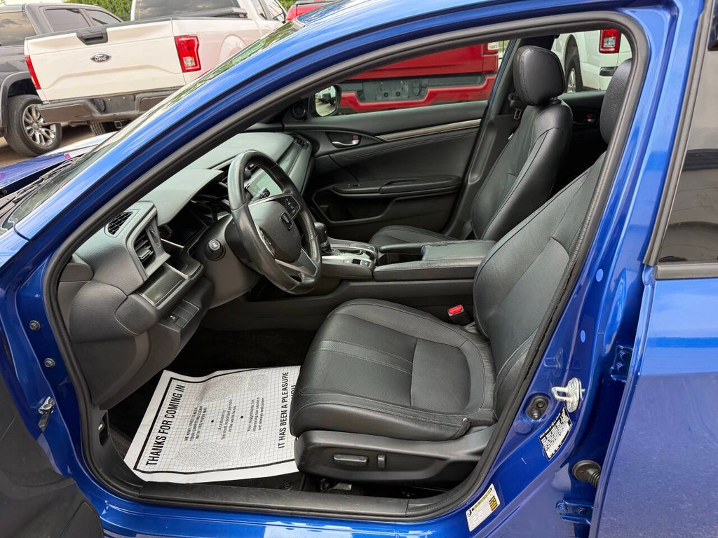 Honda Civic Hatchback Vehicle Full-screen Gallery Image 07