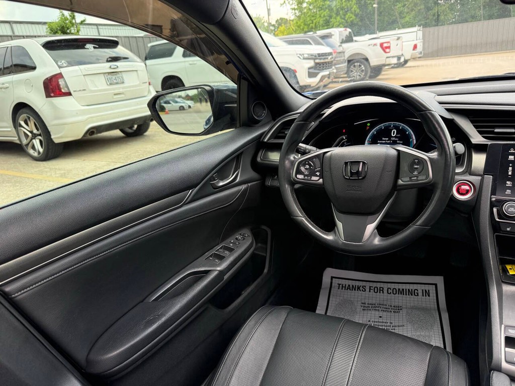 Honda Civic Hatchback Vehicle Full-screen Gallery Image 19