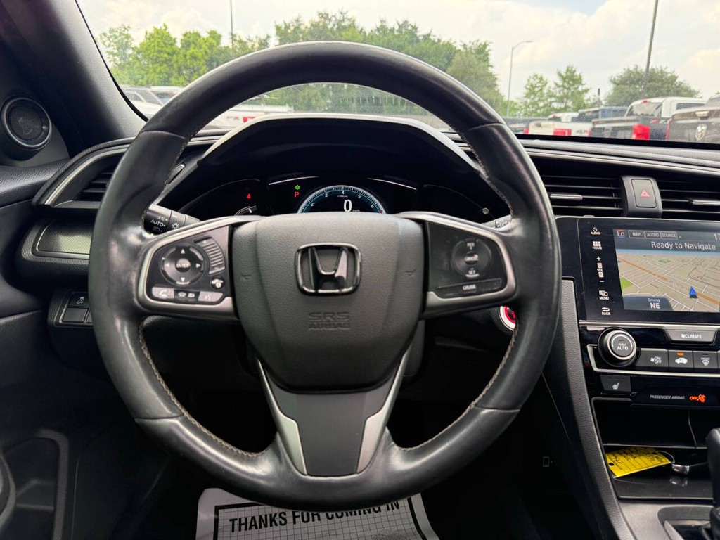 Honda Civic Hatchback Vehicle Full-screen Gallery Image 22