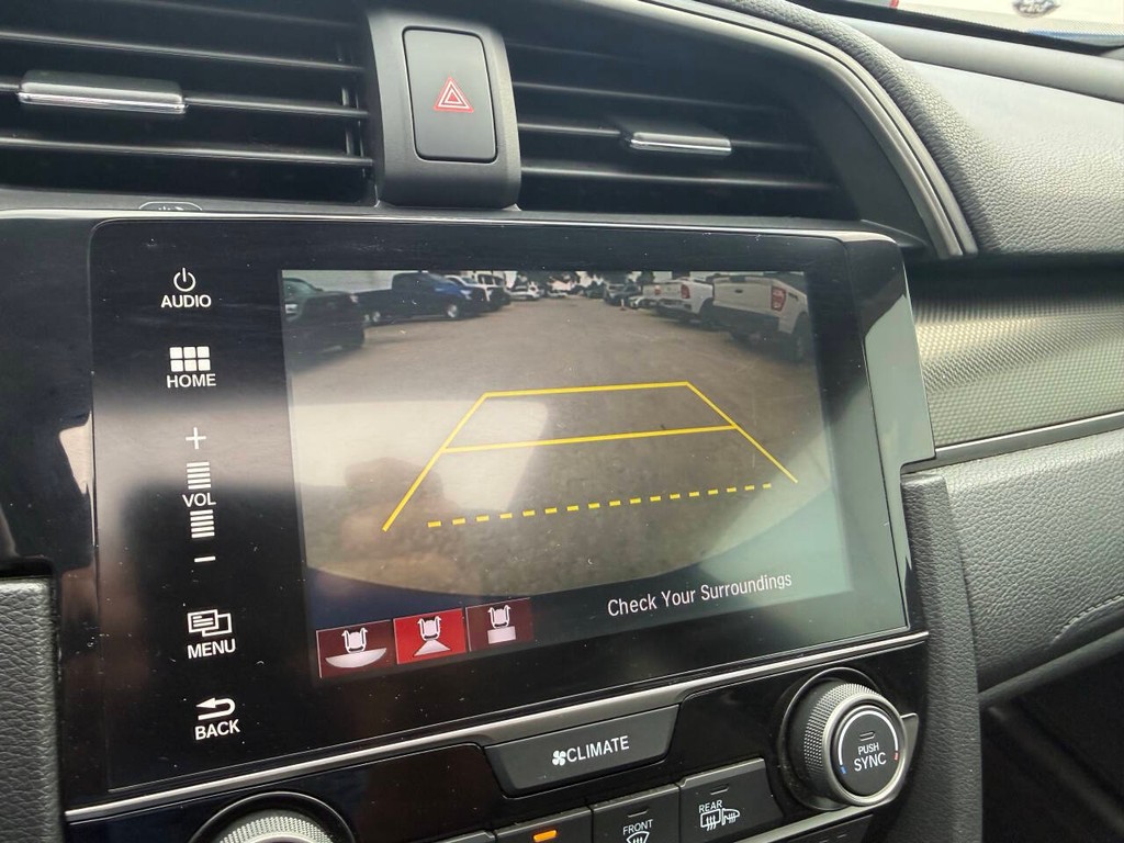 Honda Civic Hatchback Vehicle Full-screen Gallery Image 26