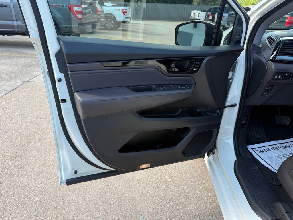 Honda Odyssey Vehicle Full-screen Gallery Image 08