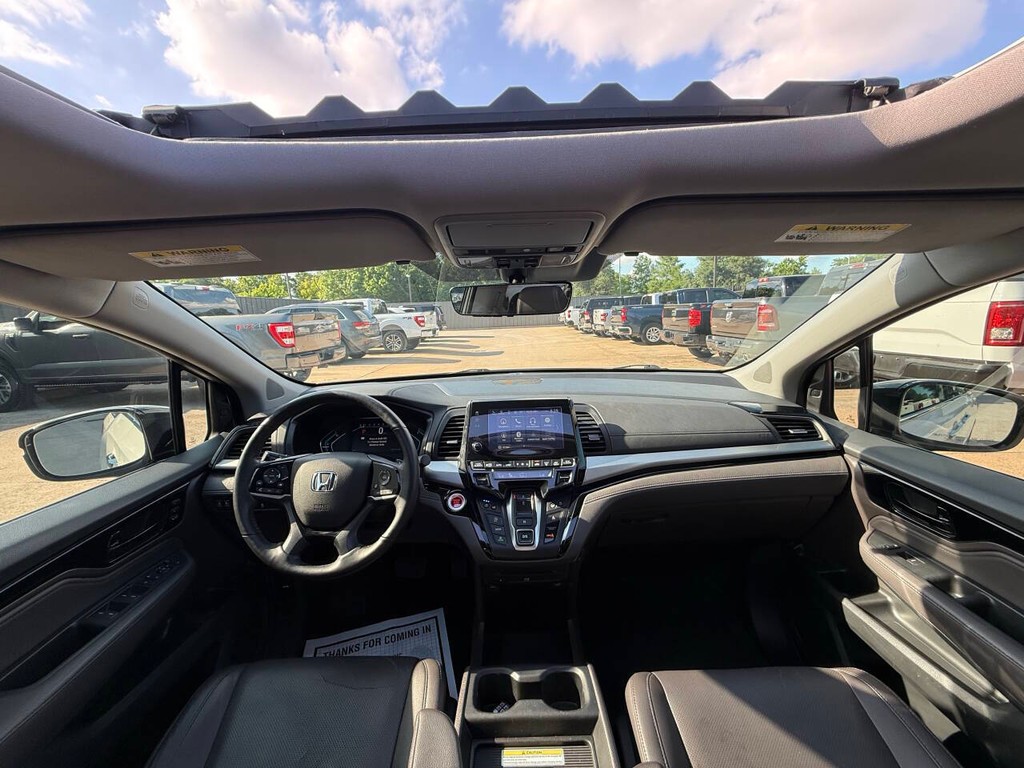 Honda Odyssey Vehicle Full-screen Gallery Image 17