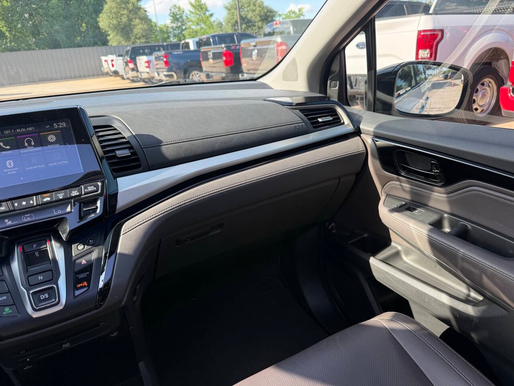 Honda Odyssey Vehicle Full-screen Gallery Image 19
