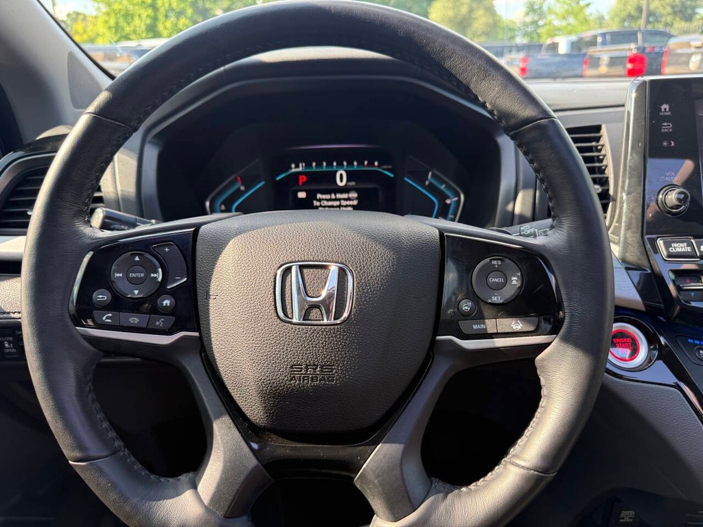 Honda Odyssey Vehicle Full-screen Gallery Image 22