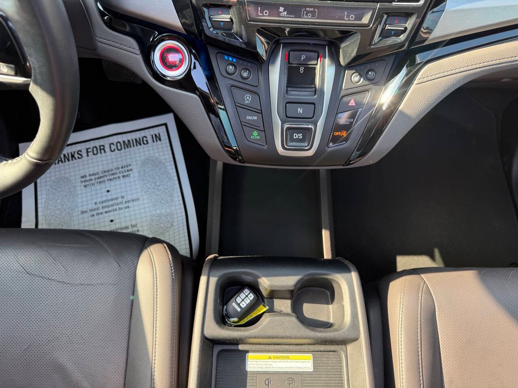 Honda Odyssey Vehicle Full-screen Gallery Image 28