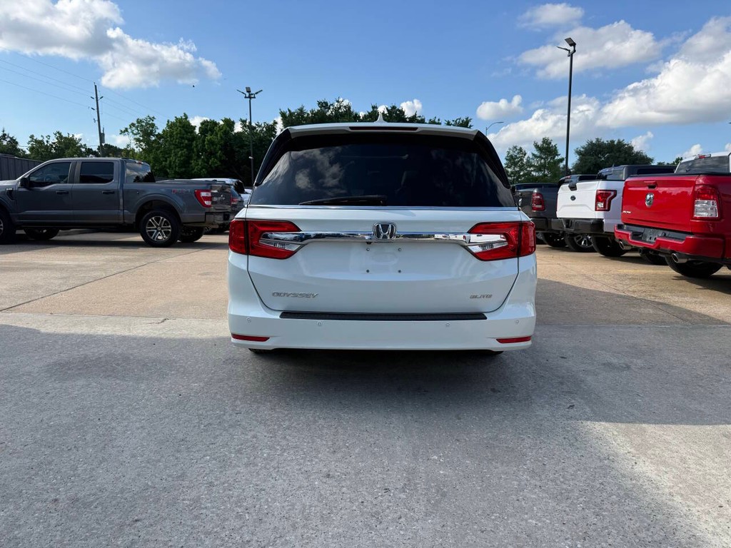 Honda Odyssey Vehicle Full-screen Gallery Image 38
