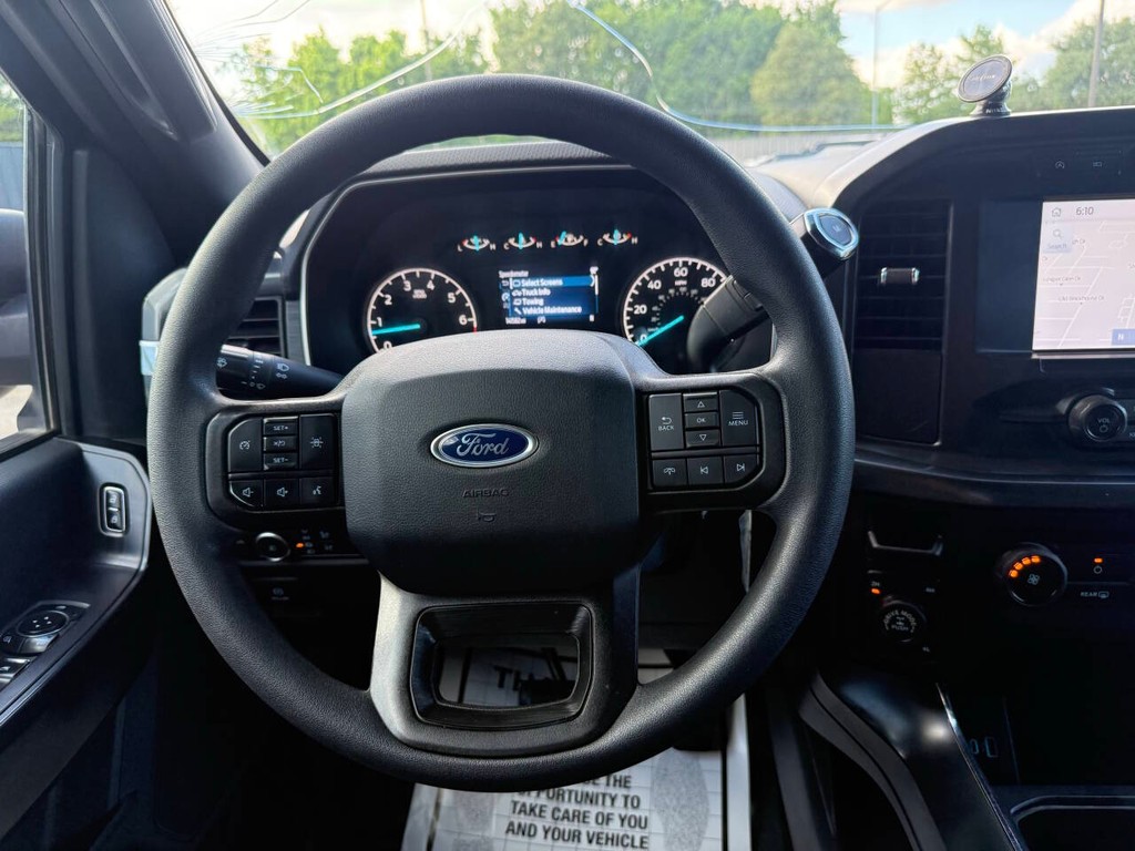 Ford F-150 Vehicle Full-screen Gallery Image 22