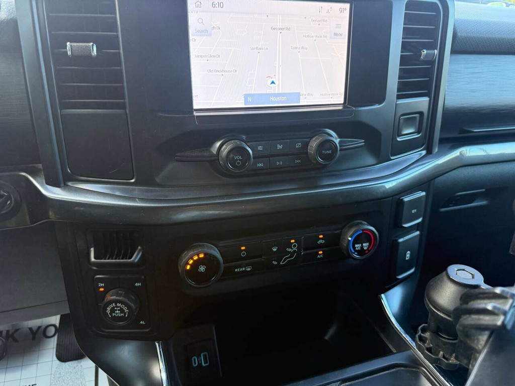 Ford F-150 Vehicle Full-screen Gallery Image 27