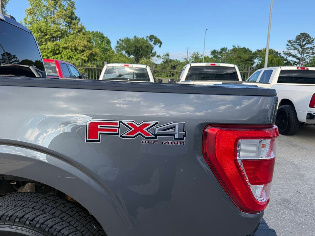 Ford F-150 Vehicle Full-screen Gallery Image 34