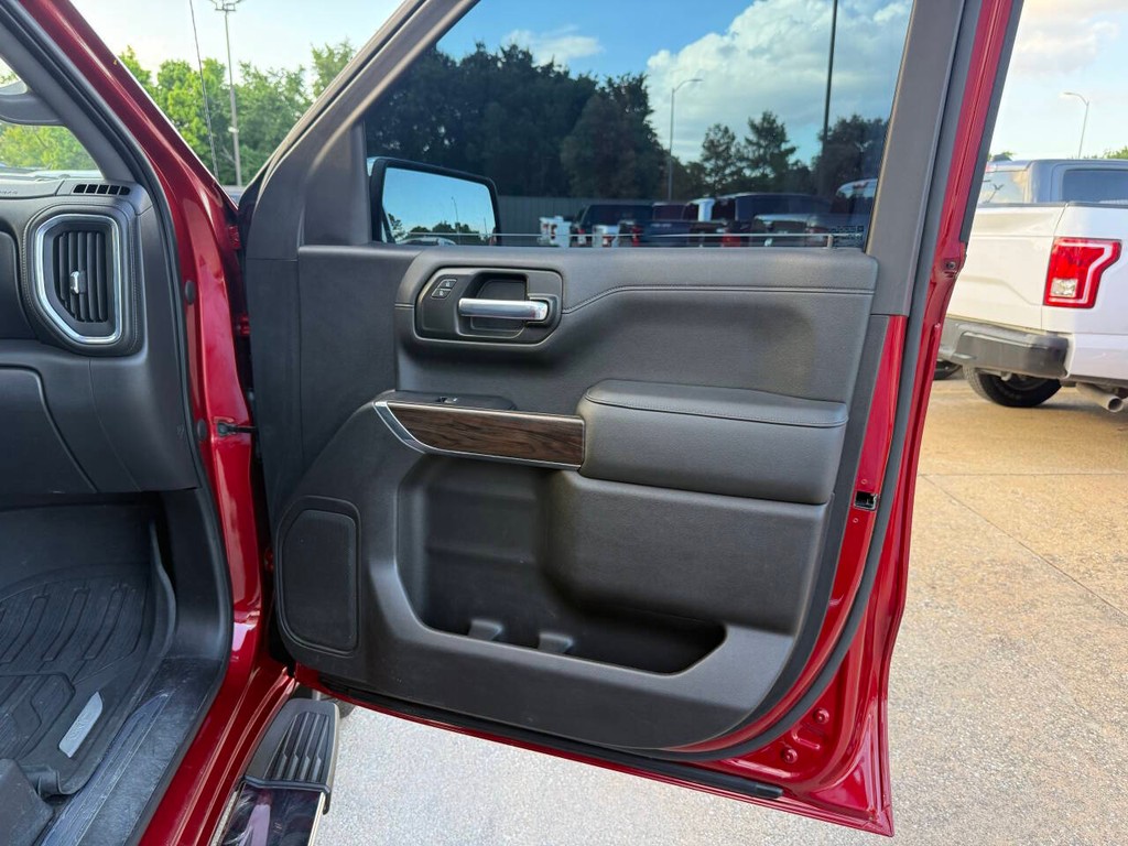 GMC Sierra 1500 Vehicle Full-screen Gallery Image 11