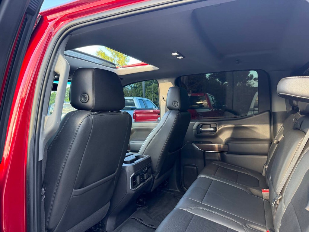 GMC Sierra 1500 Vehicle Full-screen Gallery Image 12
