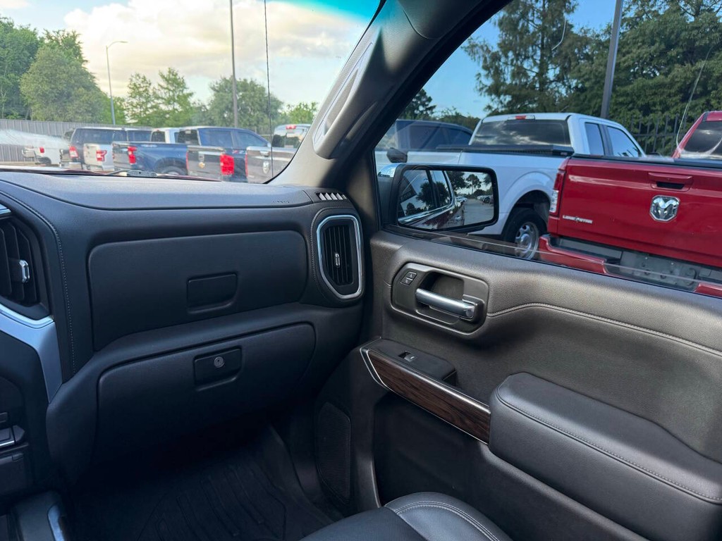 GMC Sierra 1500 Vehicle Full-screen Gallery Image 20