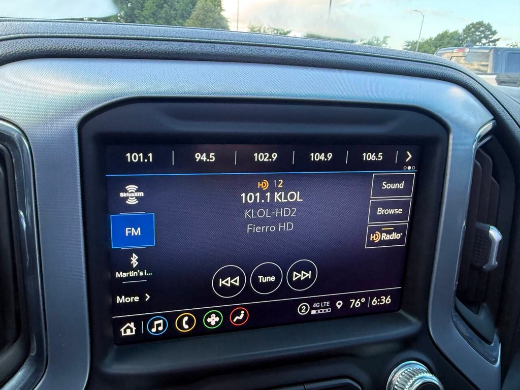 GMC Sierra 1500 Vehicle Full-screen Gallery Image 25