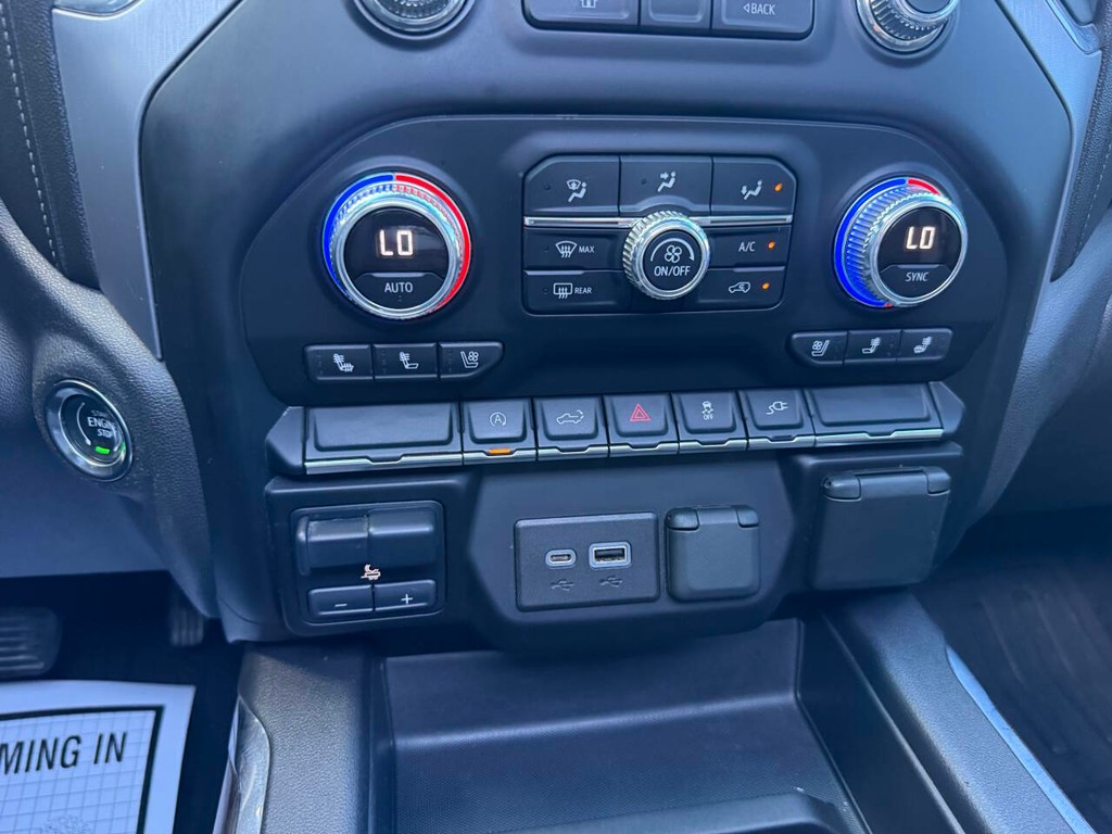 GMC Sierra 1500 Vehicle Full-screen Gallery Image 28