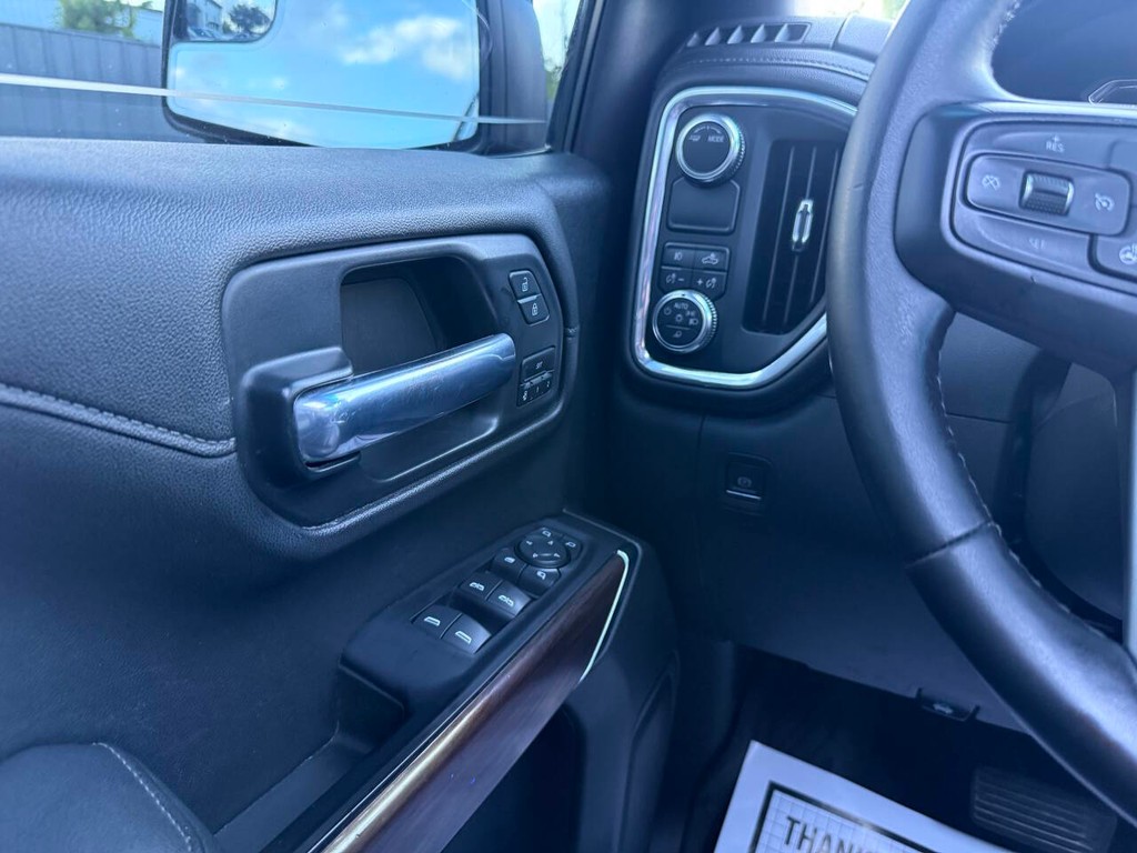 GMC Sierra 1500 Vehicle Full-screen Gallery Image 30