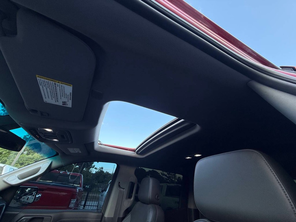 GMC Sierra 1500 Vehicle Full-screen Gallery Image 31