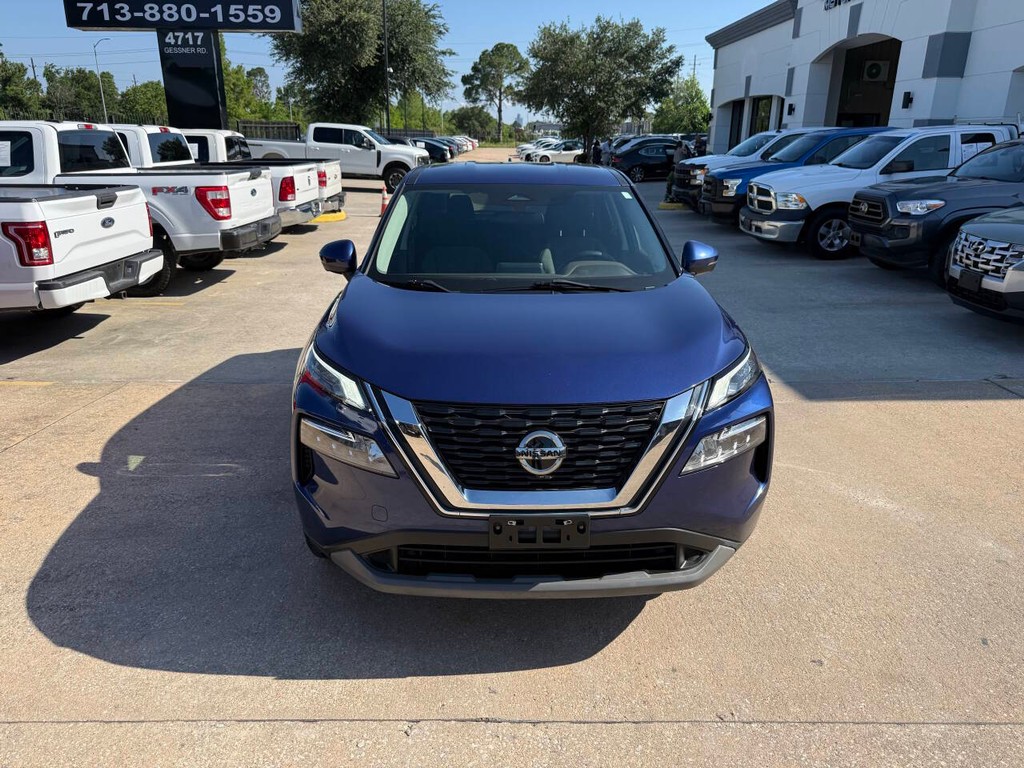 Nissan Rogue Vehicle Full-screen Gallery Image 35