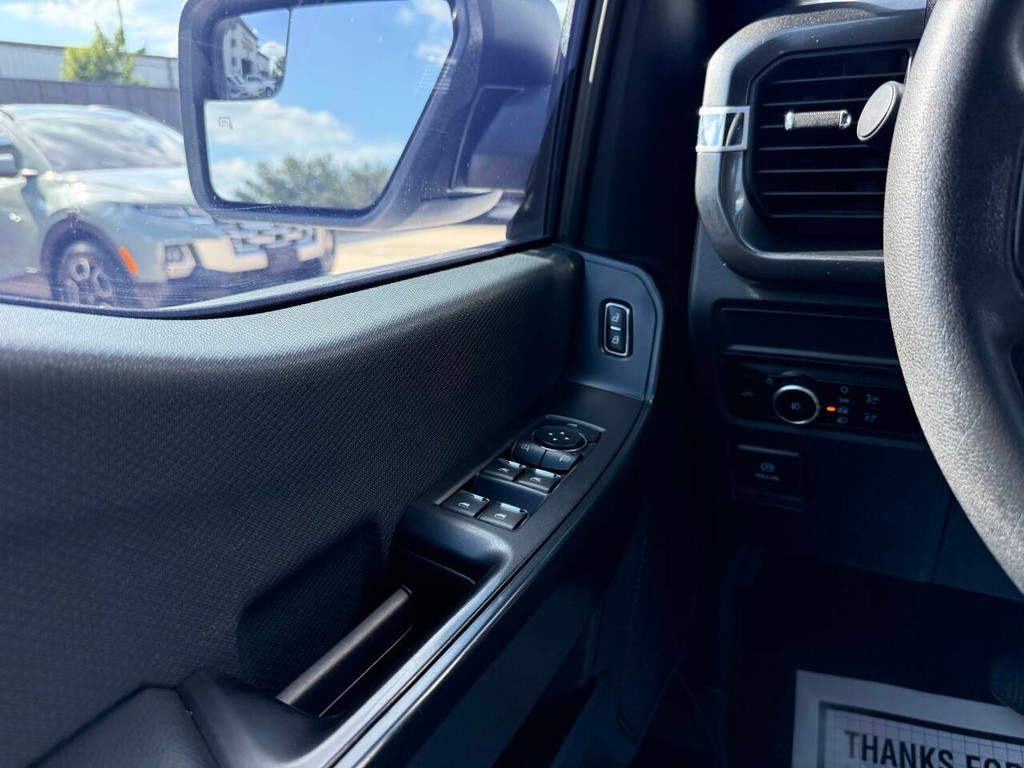 Ford F-150 Vehicle Full-screen Gallery Image 30