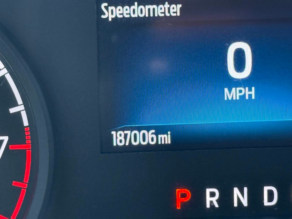 Ford F-150 Vehicle Full-screen Gallery Image 32