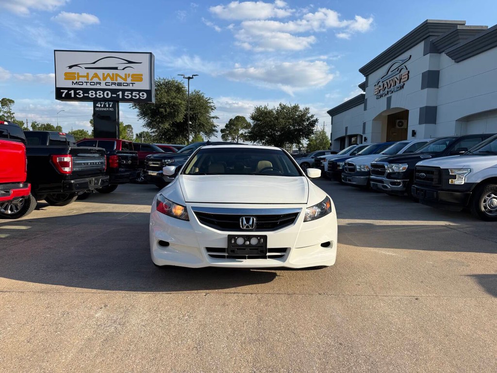 Honda Accord Coupe Vehicle Full-screen Gallery Image 36
