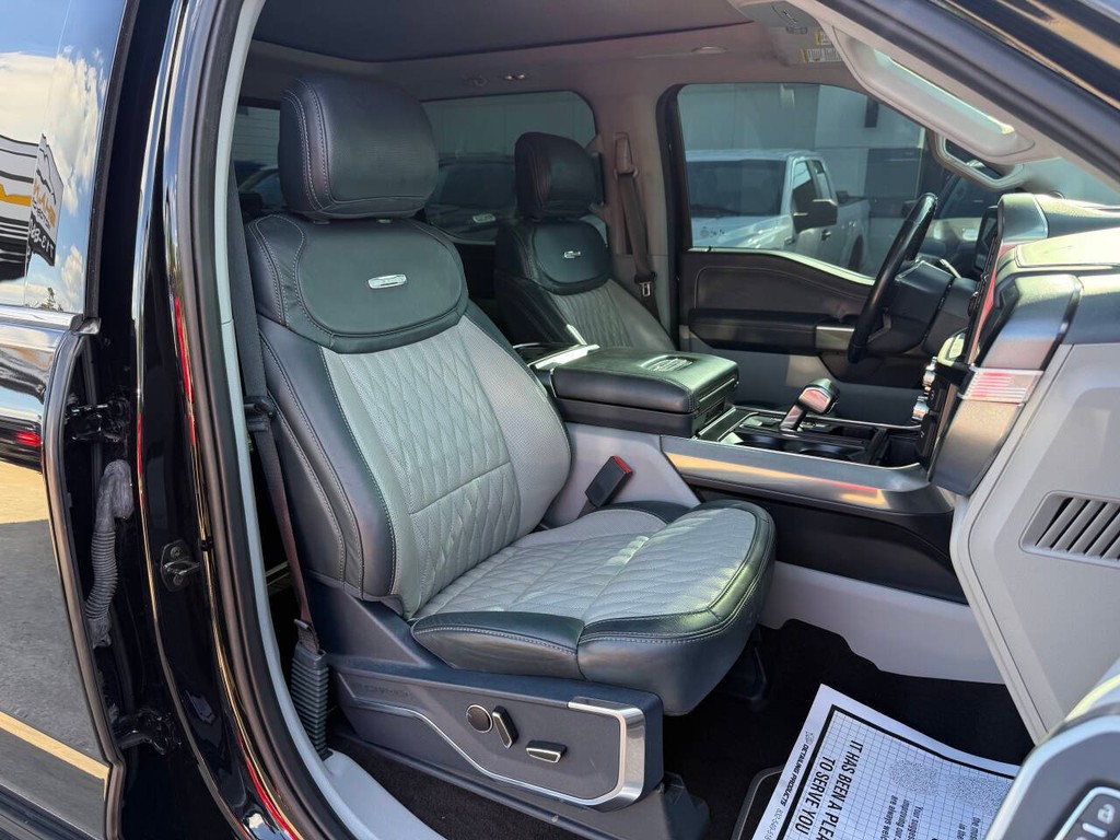 Ford F-150 Vehicle Full-screen Gallery Image 10