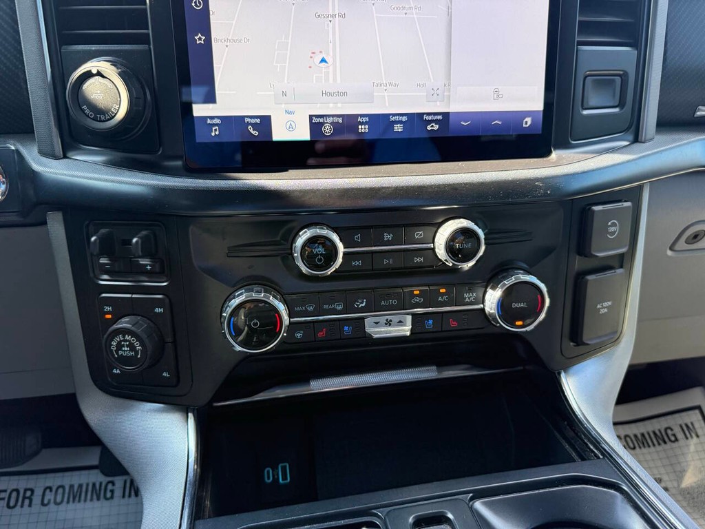 Ford F-150 Vehicle Full-screen Gallery Image 28
